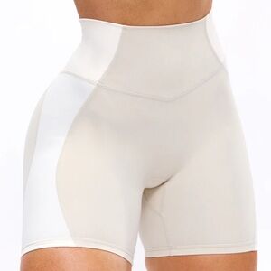 Buffbunny Aurora shorts